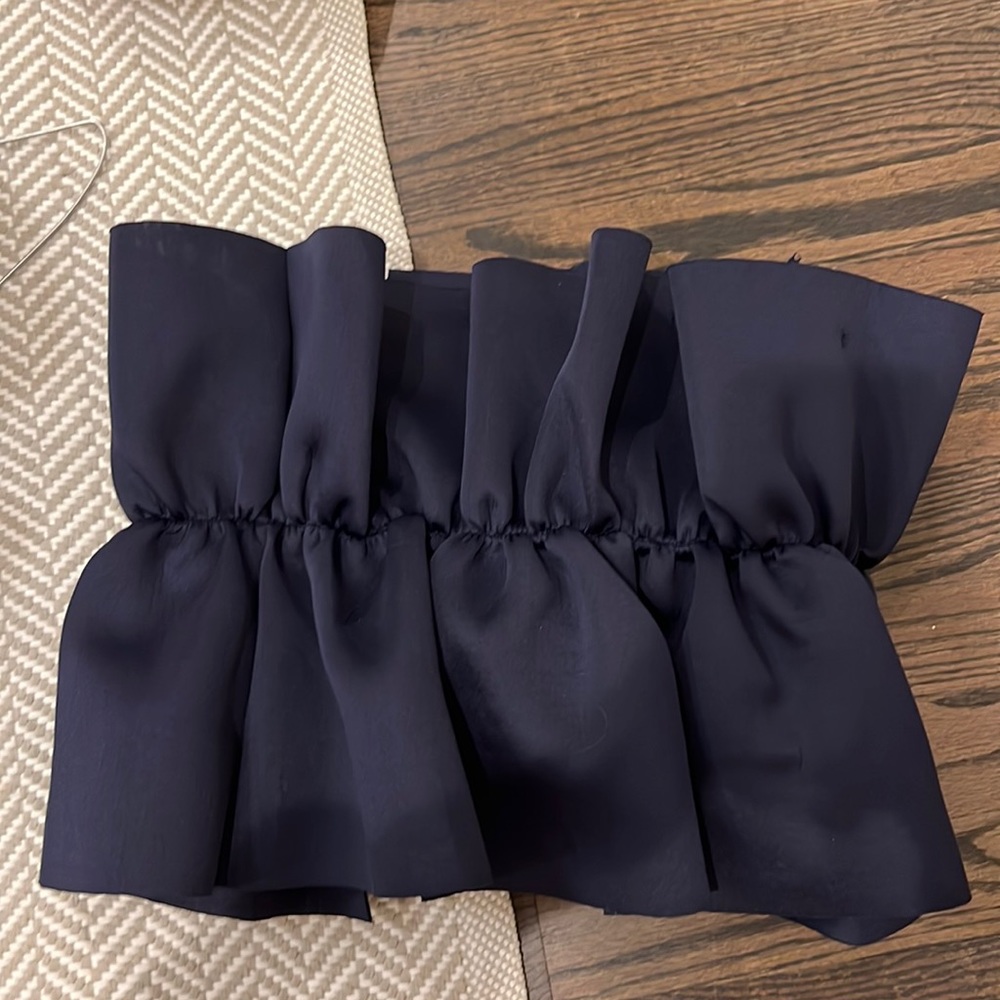 Navy top